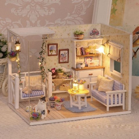 Domek dla lalek drewniany retro model DIY 3013 LED 13cm Domek dla lalek drewniany retro model DIY 3013 LED 13cm